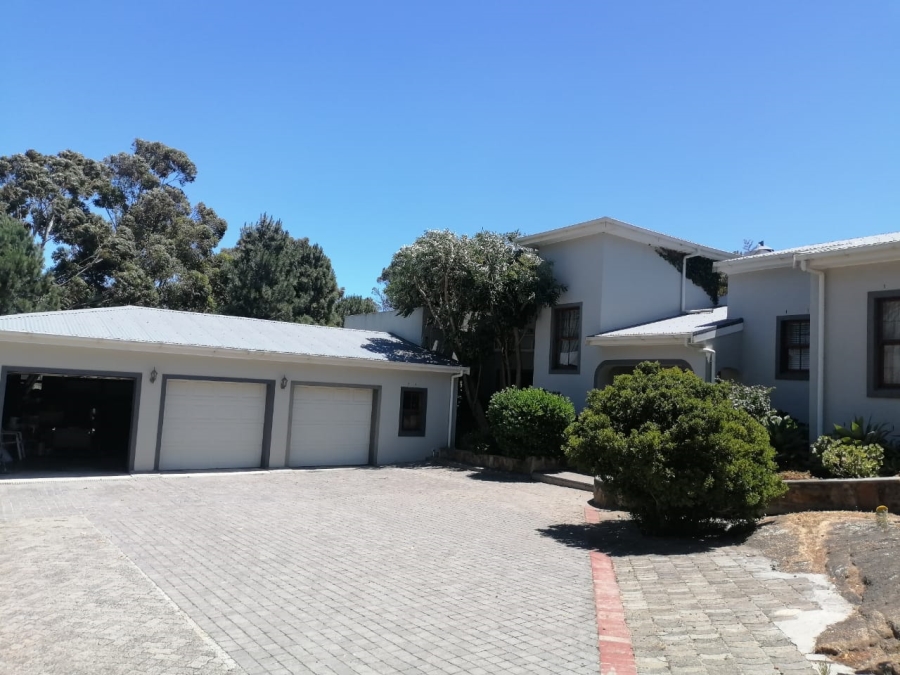 To Let 3 Bedroom Property for Rent in High Riding Country Estate Western Cape